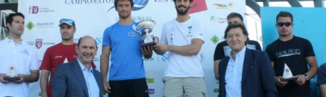 Carlos Paz y Álvaro del Arco vencedores del nacional de 49er en Vilagarcía